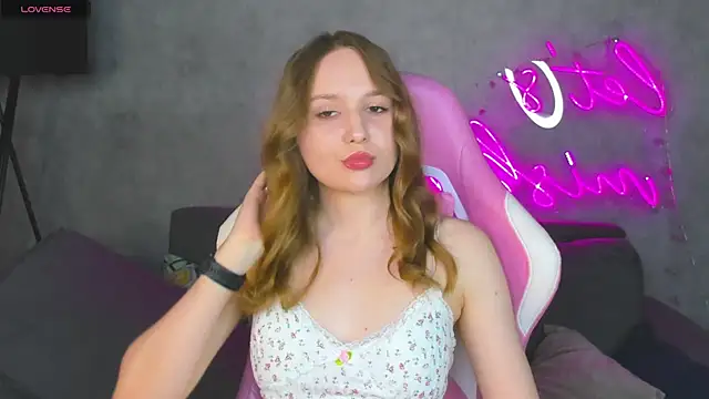 Emmaa_Kimm Live XXX-Chat