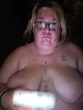 diosacurvy1984 Chat XXX in diretta