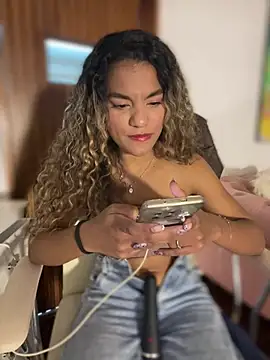 AngelPinkk_ Chat XXX in diretta