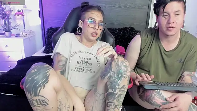 Živý XXX chat inkedsinners_
