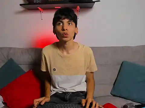 Angel_Dustt1's Live XXX Chat