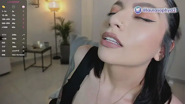 laurasophya 现场XXX聊天