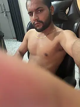 Show de Kartikkartik8595 na webcam
