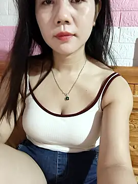 Ngocmai_lazdy's Live XXX Chat
