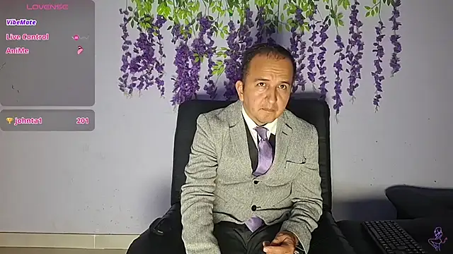GreisyAndHazzan's Live XXX Chat