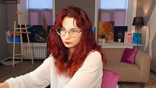ElaNaecker 即時 XXX 聊天