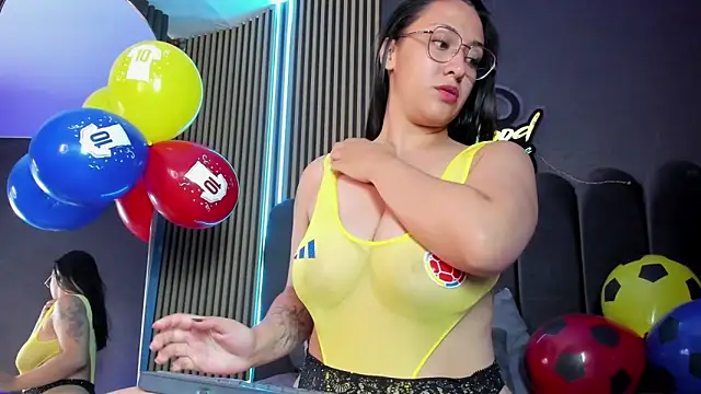 Chatroom XXX en direct de PurpleHeart_Fg