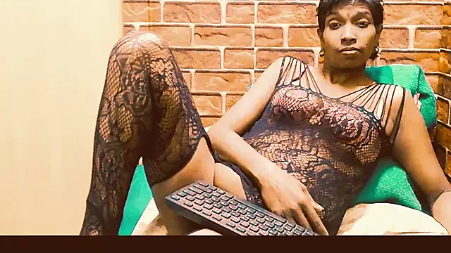 Chat +18 de Fuckable_Nasty_MILF ao vivo