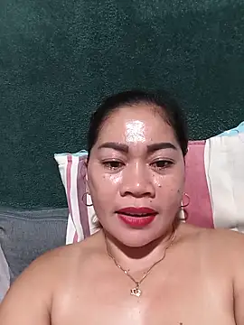SweetChubbyMommy_02 Adlı Modelin Canlı XXX Sohbeti