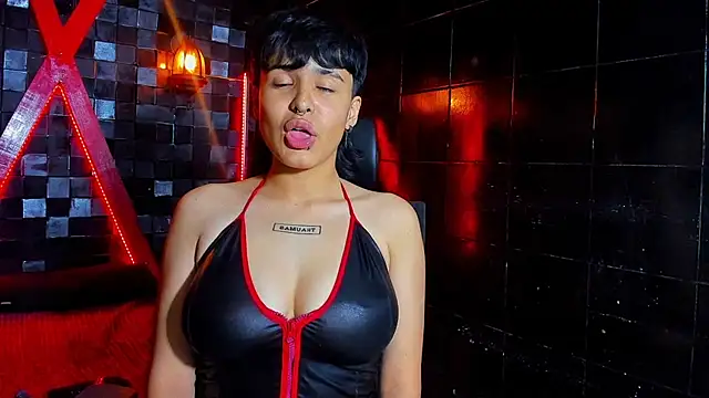 VioletFaith Chat XXX live