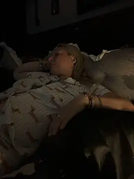 sweetkacibaby – Naživo XXX chat