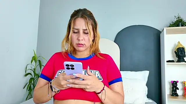 TaraCarson live XXX chat