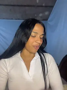 Chatroom XXX en direct de FlorSalvaje_