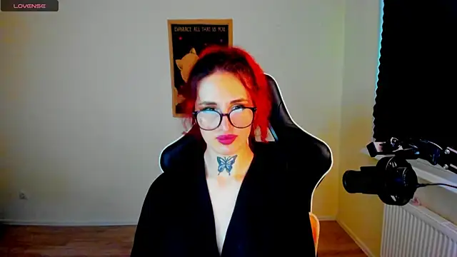 XXX chat uživo modela your_tora