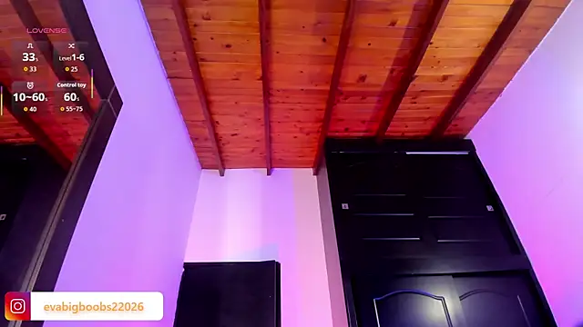Chat XXX en directo de EvaBigBoobs