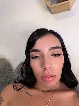 milasantana_ Chat XXX live
