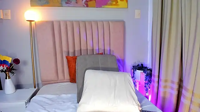 Chat +18 de AnnaDenver ao vivo