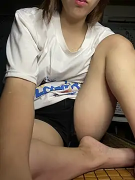 -Lyly_ 即時 XXX 聊天