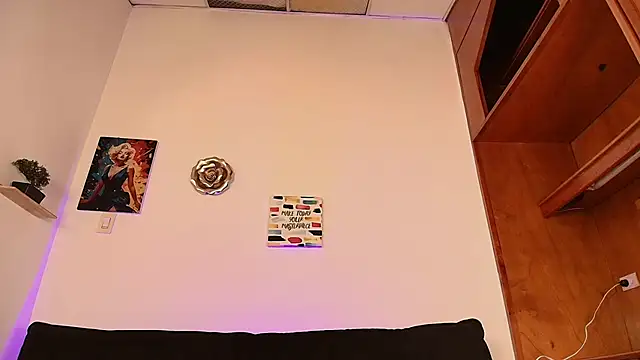 ZoeDreams' Live XXX Chat