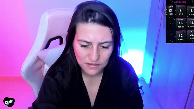 Saskyaa Chat XXX in diretta
