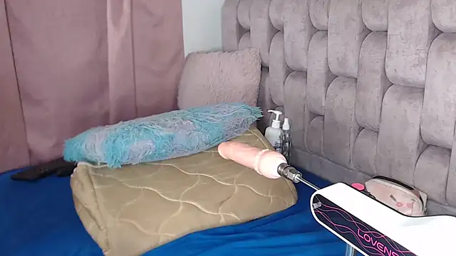 Alexa-Hunter Chat XXX in diretta