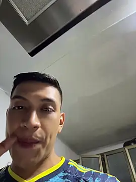 OliverWest04 Chat XXX live