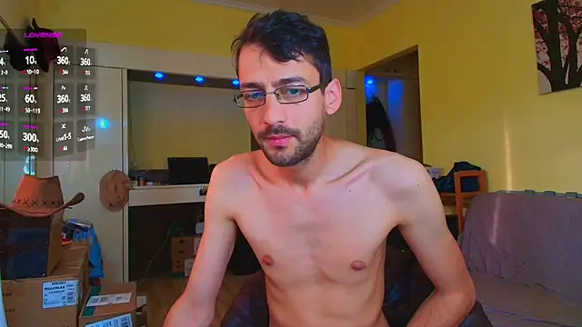 HungEddy Adlı Modelin Canlı XXX Sohbeti