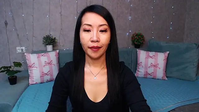 LiaPak Chat XXX in diretta