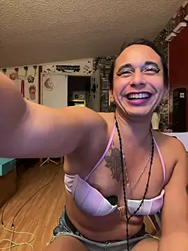 TranSexualJade95 Adlı Modelin Canlı XXX Sohbeti