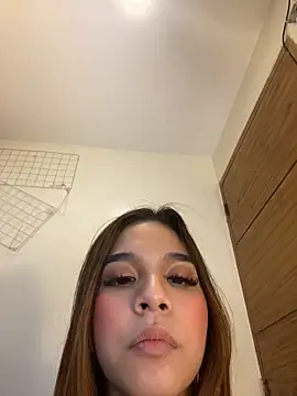 צ'אט XXX בשידור חי של hugecock_cali