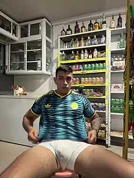 OliverWest04 Live XXX-chat