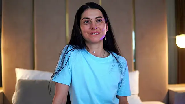 MissSophiee_ Chat XXX in diretta