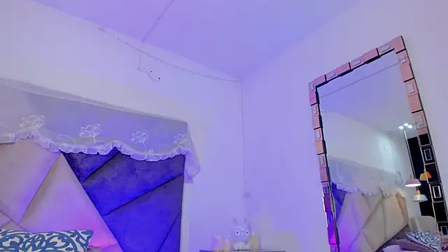 BonnieCute_ Chat XXX in diretta