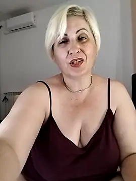 Pumabionda's Live XXX Chat
