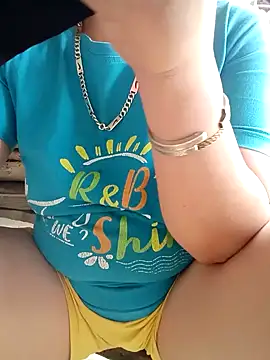 tuyet-nhi Chat XXX in diretta