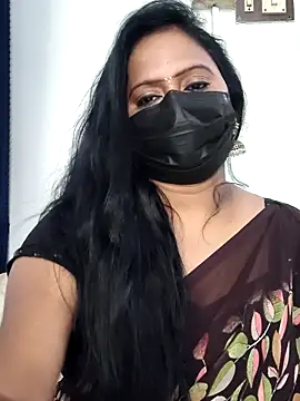 Meera_mia live XXX chat