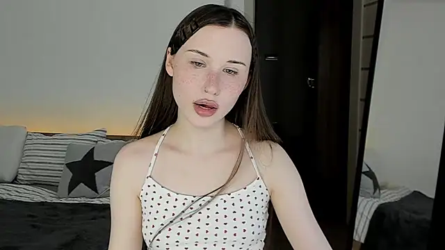 Stella_Sunny Show in webcam