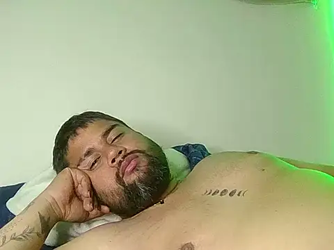 Онлайн чат XXX GABRIELGARCIA1313