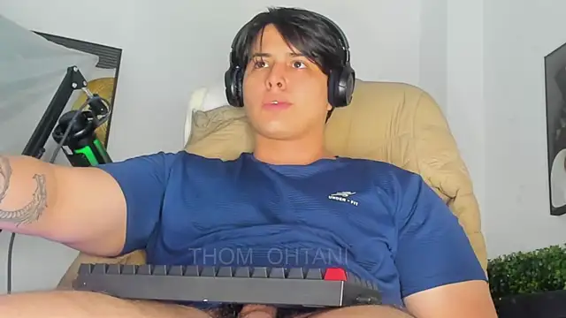 Czat XXX na żywo – Thom_Ohtani
