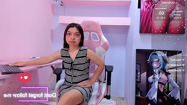 CharlotteMuller Chat XXX in diretta