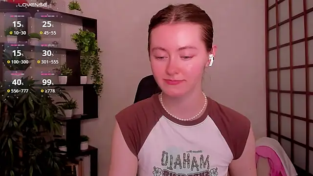 KateCuddle live XXX chat