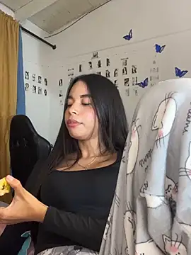 Milleradhara24 Chat XXX in diretta