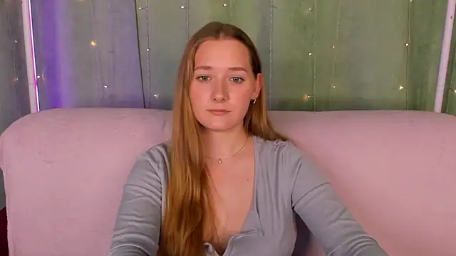 AlinaVice Chat XXX in diretta