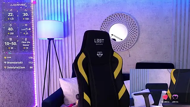 KiraRoxx Chat XXX in diretta