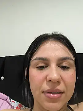 Daniela-roseen Live XXX chat