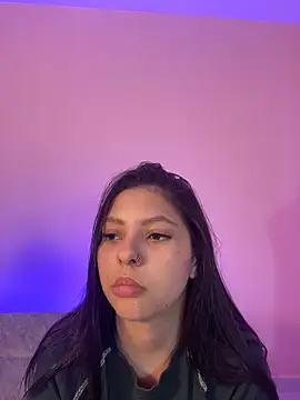 XXX chat uživo modela melanimorgan1