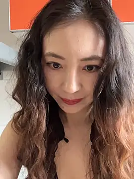mimi_181 即時 XXX 聊天
