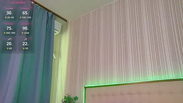 Chat +18 de RubyValen ao vivo