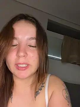 AMORINHA_S2_ Chat XXX in diretta