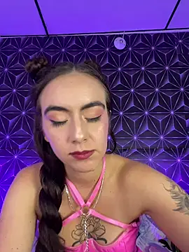 MelanyyJhonson15's Live XXX Chat